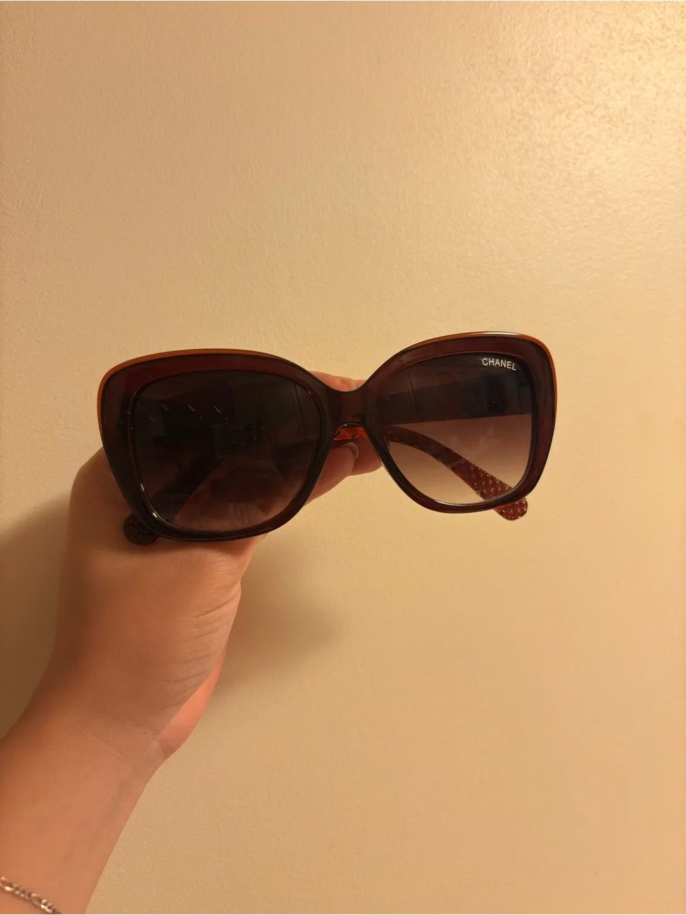CHANEL sunglasses rich